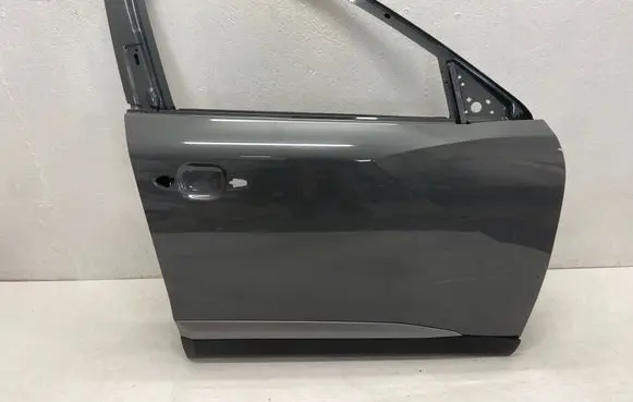 Peugeot 2008 II Front door