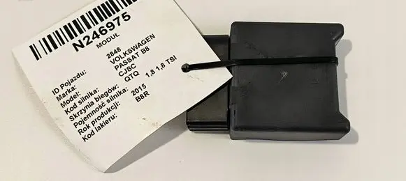 Volkswagen PASSAT B8 Central body control module 5Q0906093A