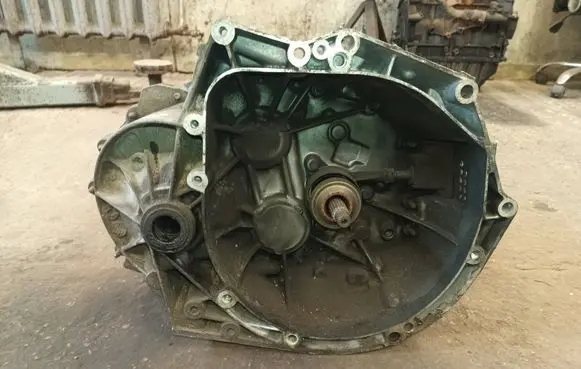 Peugeot 5008 Manual 6 speed gearbox 20EA11