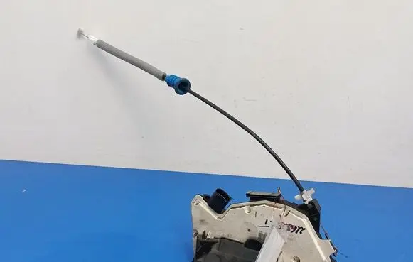 Audi Coupe Rear door lock 1S4839016C