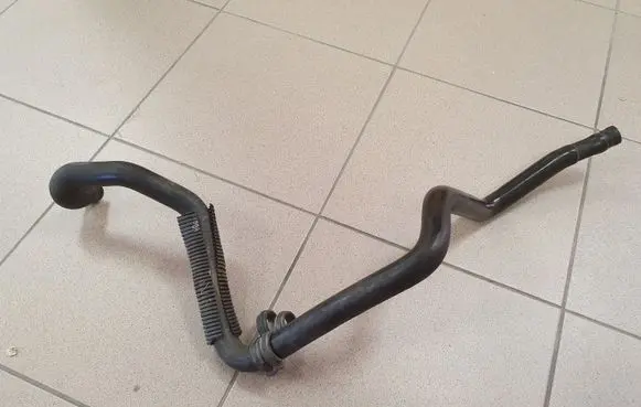 Iveco Daily 3rd gen Engine coolant pipe/hose