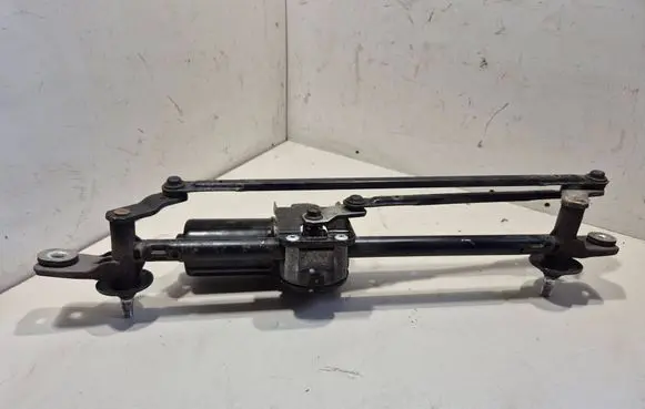 KIA Sportage Front wiper linkage and motor
