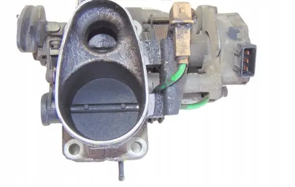 Audi A6 S6 C4 4A Throttle valve