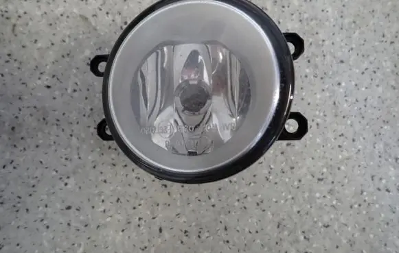 Toyota Corolla Verso AR10 Front fog light 