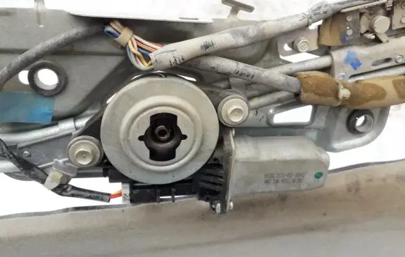 Honda CR-V Sunroof motor/actuator 
