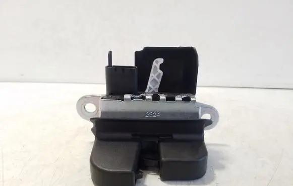 Audi A1 Tailgate/trunk/boot lock/catch/latch 2G6827505B