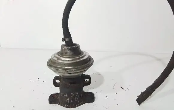 Audi A6 S6 C5 4B EGR valve 028131501E