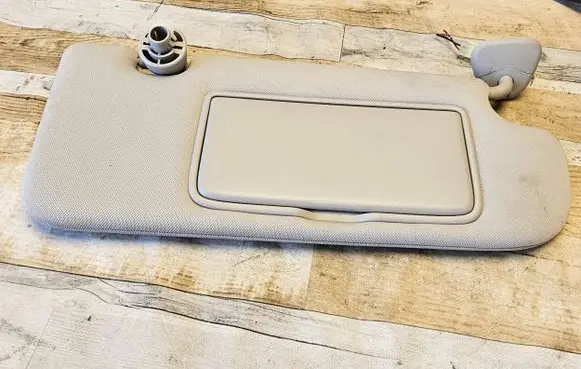 Infiniti Q50 Sun visor