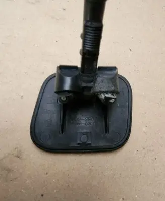 KIA Sorento Windshield washer spray nozzle 2P000
