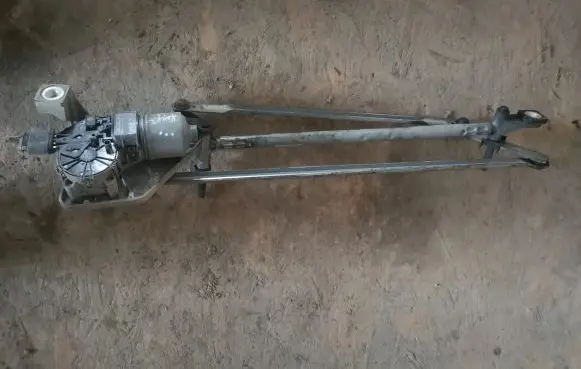 Ford Kuga I Front wiper linkage and motor 8V4117504BD