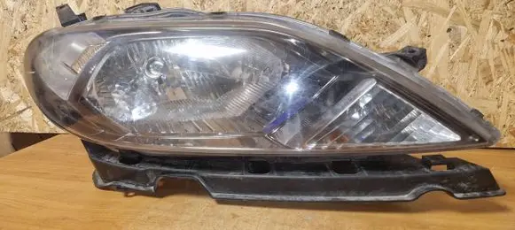 Honda FR-V Headlight/headlamp 90738200