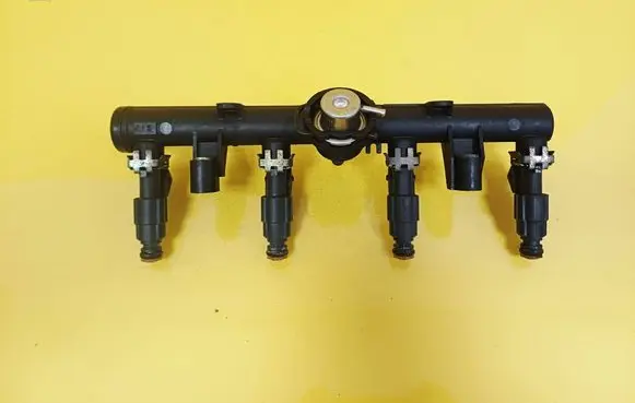 Volkswagen Lupo Fuel main line pipe 030906031J 0280155919 030133319AA