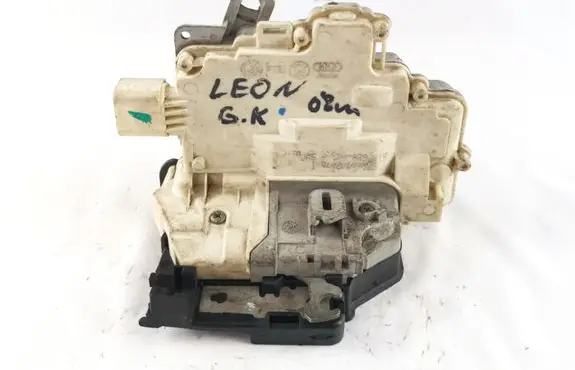 Seat Leon (1P) Rear door lock