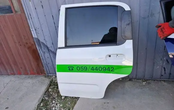 Fiat Panda III Rear door