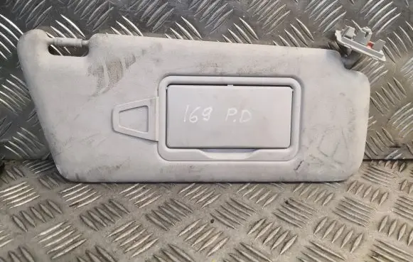 Sun visor