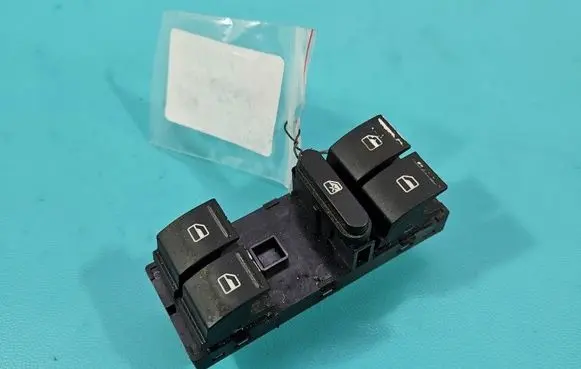 Skoda Octavia Mk2 (1Z) Electric window control switch 1Z0959858A IMPRK1554905