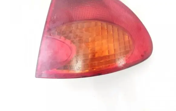 Toyota Avensis T220 Rear/tail lights