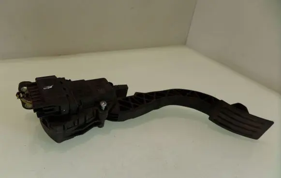 Ford Focus Accelerator throttle pedal 4M519F836BK 6PV00864134