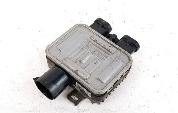 Coolant fan relay