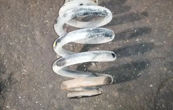Volkswagen Transporter - Caravelle T5 Rear coil spring