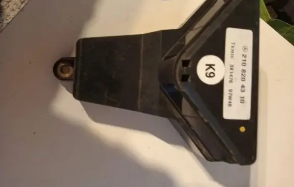 Mercedes-Benz E W210 Other control units/modules 2108204310