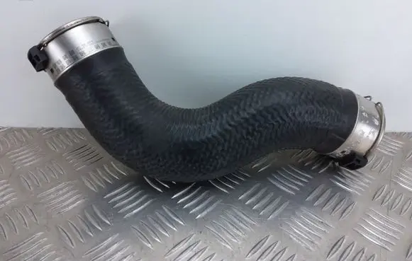 Mazda 6 Engine coolant pipe/hose