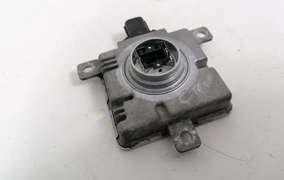 Honda CR-V Headlight ballast module Xenon W3T21571