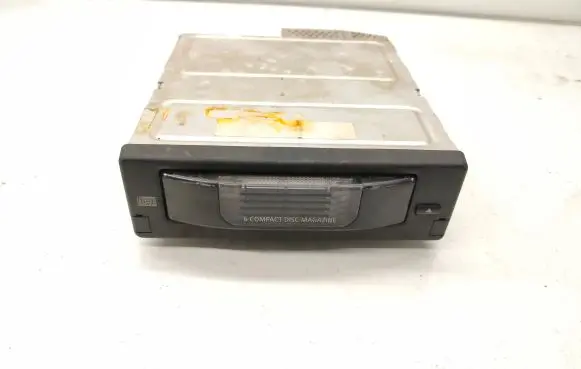 BMW 5 E60 E61 CD/DVD changer 6941416