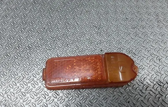 Jaguar XJ SERIE 1 Front fender indicator light