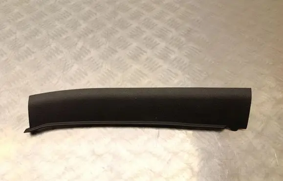 Volvo XC40 (A) pillar trim 31457479