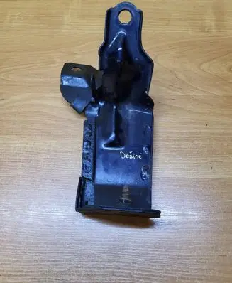 Volvo XC60 Radiator mount bracket