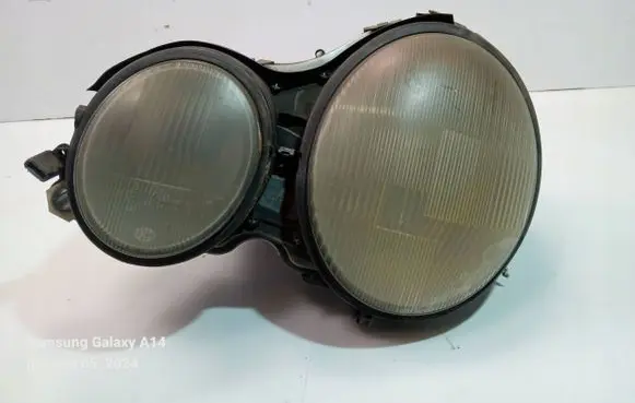 Mercedes-Benz E W210 Headlight/headlamp