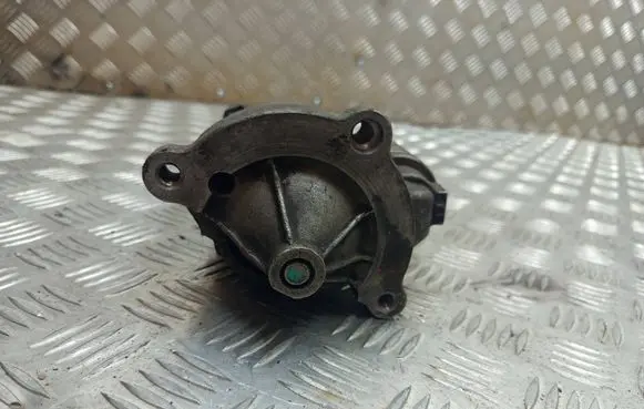 Peugeot 307 Starter motor D7R27 4A0059651