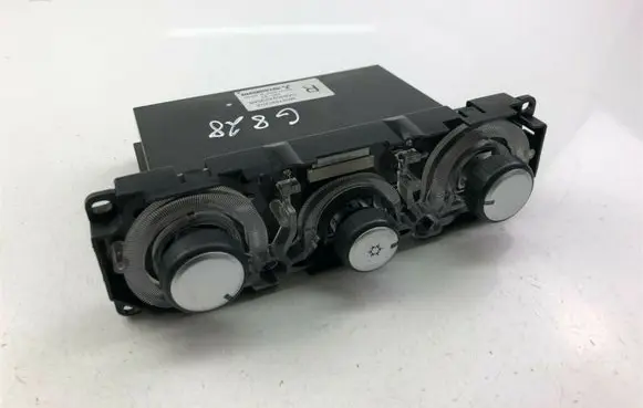Mitsubishi Outlander Climate control unit MR979972HA G828