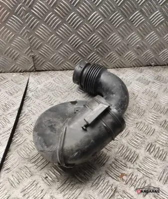 Opel Vivaro Air intake duct part 165555514r
