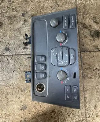 Volvo V70 Climate control unit