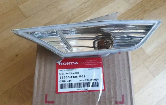 Honda Civic X Front fender indicator light 33800TEMM01