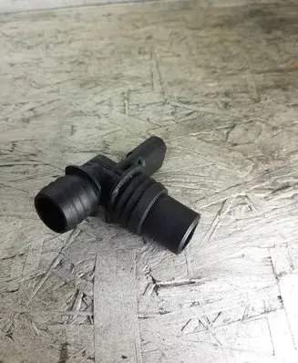 Volkswagen Transporter - Caravelle T5 Breather valve 037906391B