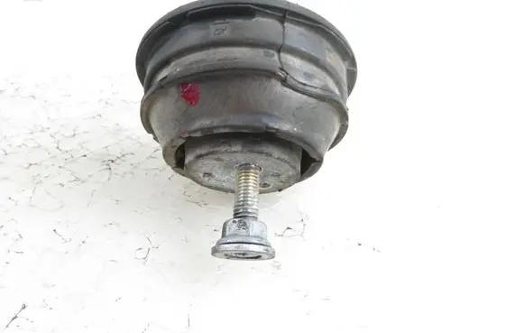 BMW 5 E39 Engine mount vacuum valve 1094365
