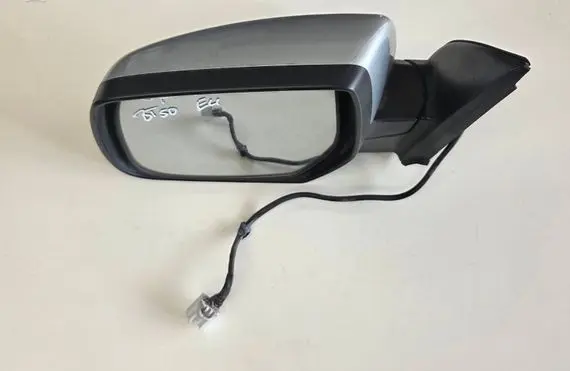 Mazda BT-50 Front door electric wing mirror UR5669180