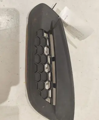 Volvo S60 Front bumper lower grill 31294129