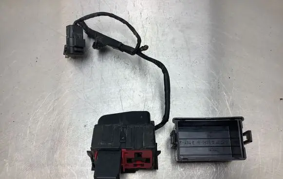 Volvo V70 Other relay 6G9T14B192AA 8978