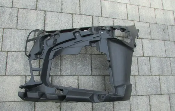 BMW 4 G22 G23 G24 G26 Front bumper mounting bracket 8076713