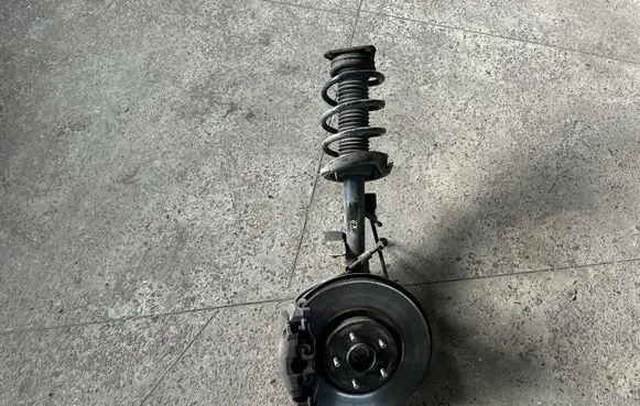 Ford Kuga II Front wheel hub spindle knuckle DV613K171