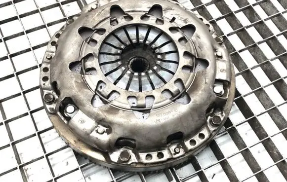 Nissan Qashqai Clutch set kit 122039510