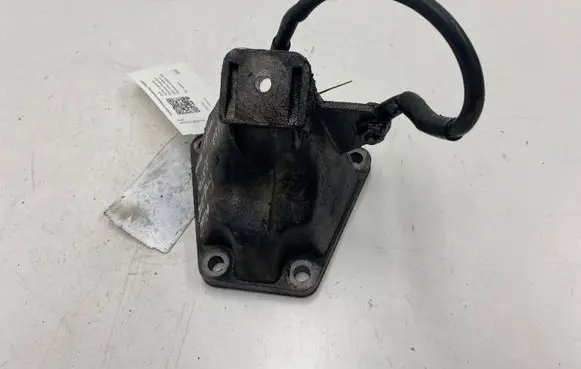 Audi A6 S6 C5 4B Engine mounting bracket 4B0199308