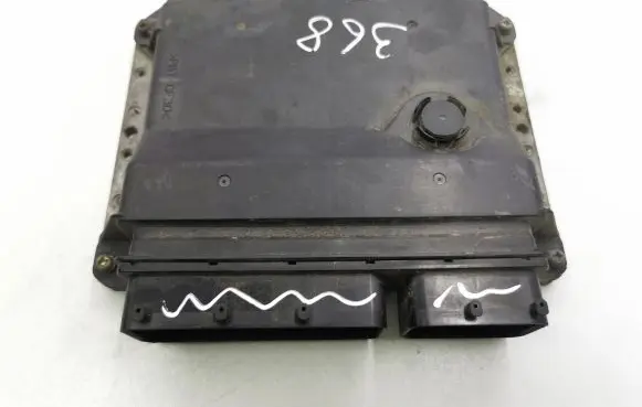 Toyota Auris 150 Engine control unit/module 8966102D71 MB1758009571