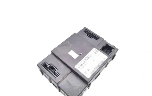 Nissan Navara D40 Central body control module 284B2EB30A 5WK48883 5WK48922