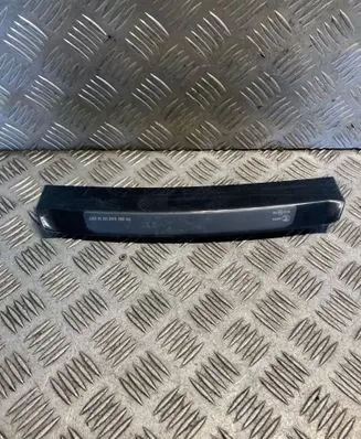Opel Crossland X Third/center stoplight 39037080