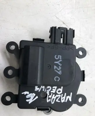 Mazda 3 III Air flap motor/actuator 5Y27C